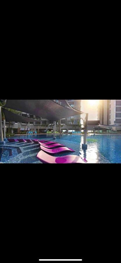 Atlantis Premium 4-10pax/5 Mins To Jonker St/ Pool Apartment Malacca